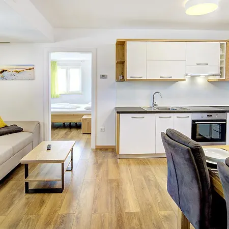 Cool Apartman