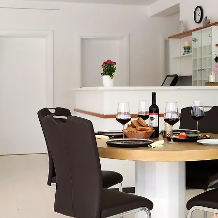 Cool Apartman